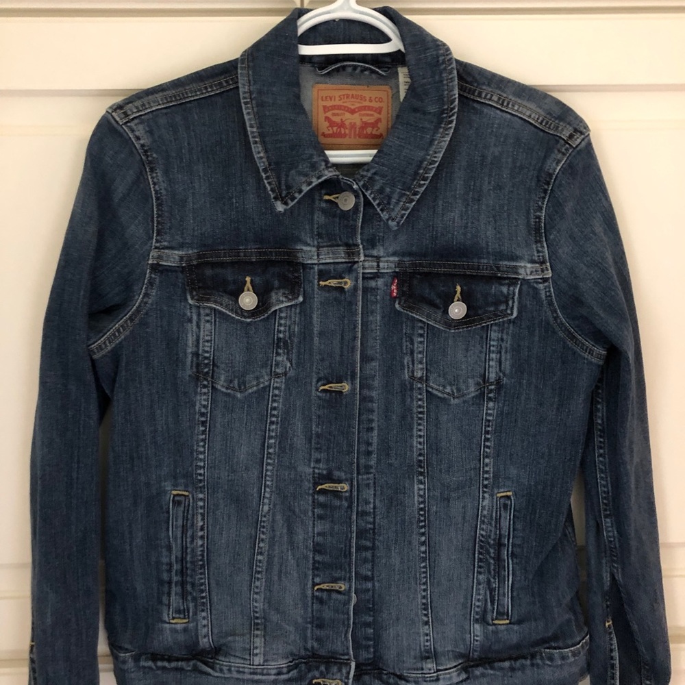 Jean jacket - Picture 1 of 2